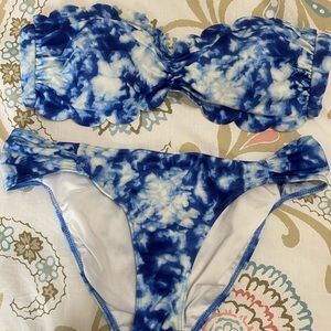 VS PINK scalloped swimsuit set